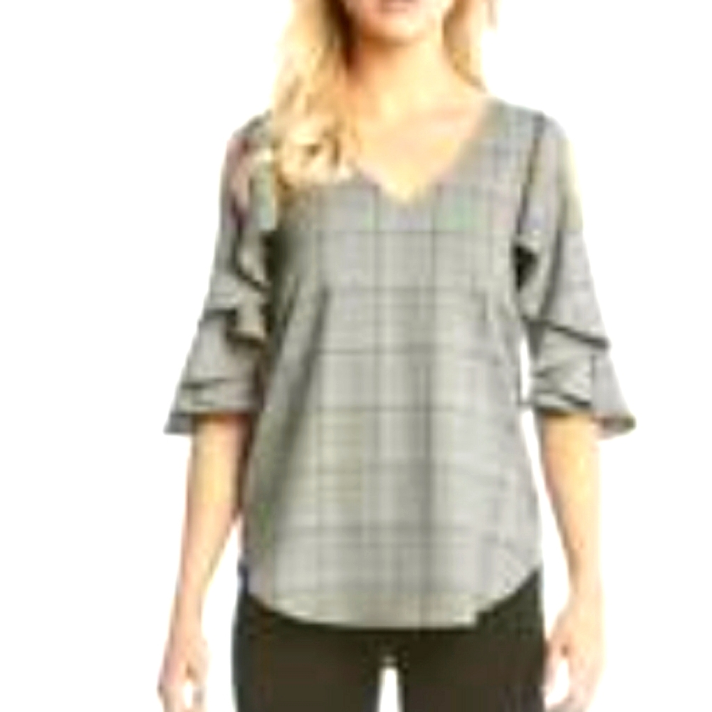 NWT Karen Kane Flutter Sleeve Top